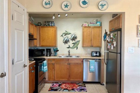 Condo in Saint Petersburg, Florida, 2 bedrooms  № 2201587 - photo 6