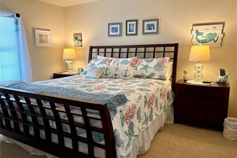 Condo in Saint Petersburg, Florida, 2 bedrooms  № 2201587 - photo 13