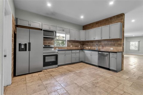 House in Sarasota, Florida 3 bedrooms, 188.78 sq.m. № 2133751 - photo 14