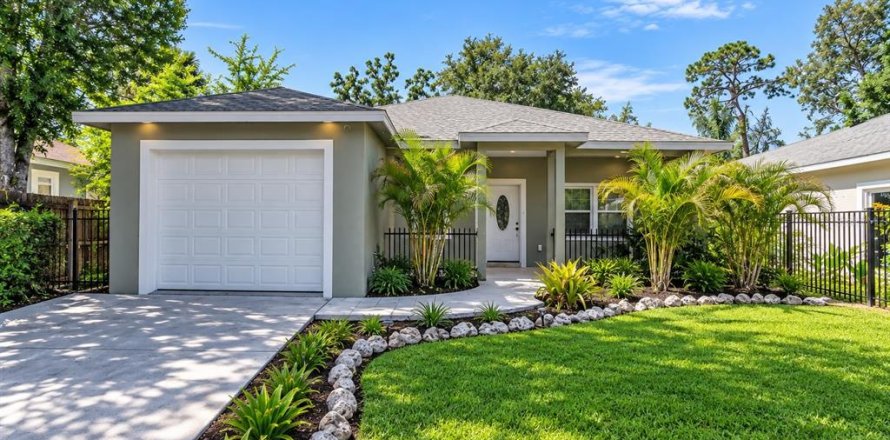 House in Sarasota, Florida 3 bedrooms, 188.78 sq.m. № 2133751