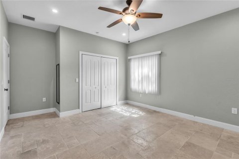 House in Sarasota, Florida 3 bedrooms, 188.78 sq.m. № 2133751 - photo 22