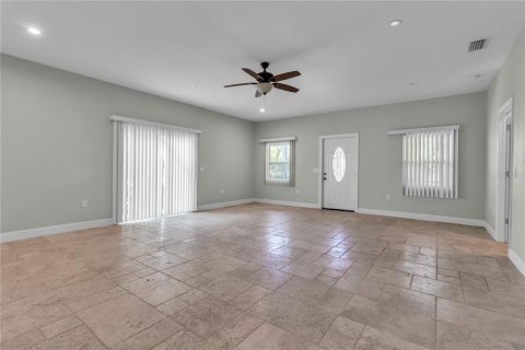 House in Sarasota, Florida 3 bedrooms, 188.78 sq.m. № 2133751 - photo 9