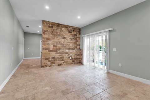 House in Sarasota, Florida 3 bedrooms, 188.78 sq.m. № 2133751 - photo 12