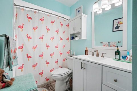 House in Tampa, Florida 4 bedrooms, 187.76 sq.m. № 2238503 - photo 10
