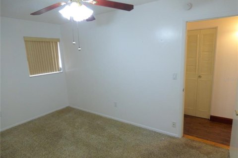 Villa ou maison à louer à Port Charlotte, Floride: 2 chambres, 90.58 m2 № 2420434 - photo 12