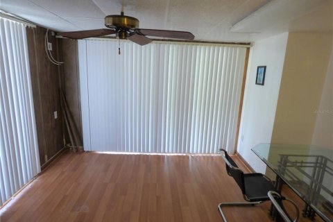 Villa ou maison à louer à Port Charlotte, Floride: 2 chambres, 90.58 m2 № 2420434 - photo 8