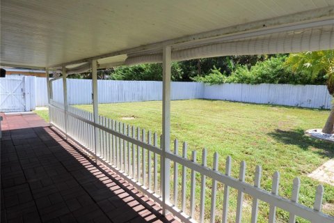 Villa ou maison à louer à Port Charlotte, Floride: 2 chambres, 90.58 m2 № 2420434 - photo 23