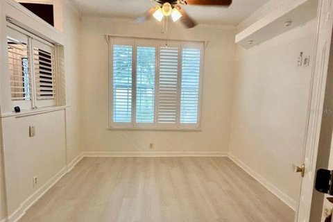 House in Lakeland, Florida 3 bedrooms, 158.31 sq.m. № 2416269 - photo 8