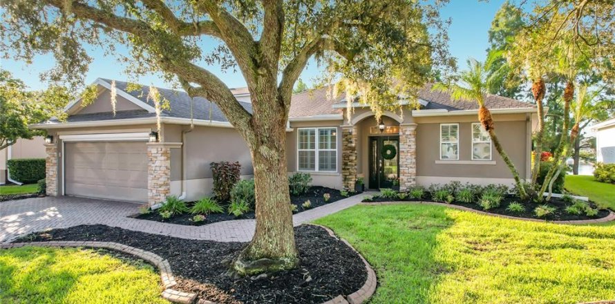House in Lakeland, Florida 3 bedrooms, 158.31 sq.m. № 2416269