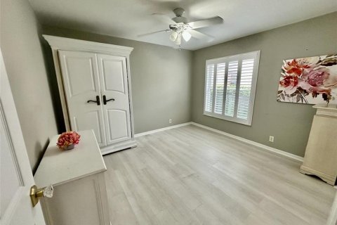 House in Lakeland, Florida 3 bedrooms, 158.31 sq.m. № 2416269 - photo 18
