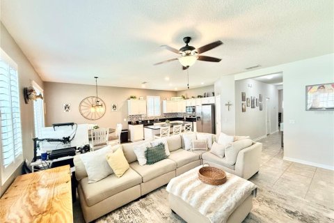 Casa en venta en Grand Island, Florida, 4 dormitorios, 174.93 m2 № 2387668 - foto 2