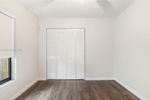 Casa en venta en Sunrise, Florida, 3 dormitorios, 157.66 m2 № 1943590 - foto 21