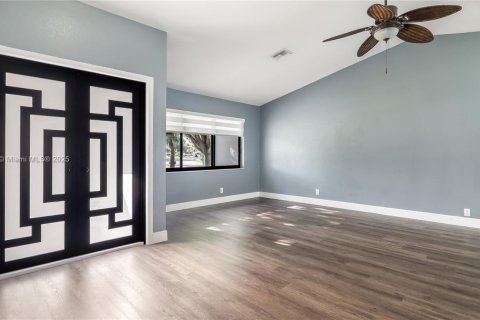Casa en venta en Sunrise, Florida, 3 dormitorios, 157.66 m2 № 1943590 - foto 8