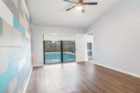 Casa en venta en Sunrise, Florida, 3 dormitorios, 157.66 m2 № 1943590 - foto 27