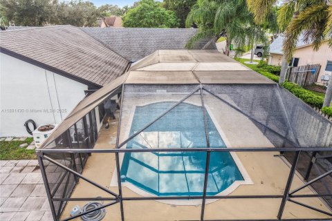 Casa en venta en Sunrise, Florida, 3 dormitorios, 157.66 m2 № 1943590 - foto 4