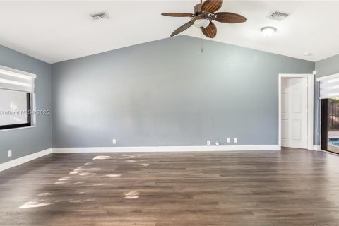Casa en venta en Sunrise, Florida, 3 dormitorios, 157.66 m2 № 1943590 - foto 9