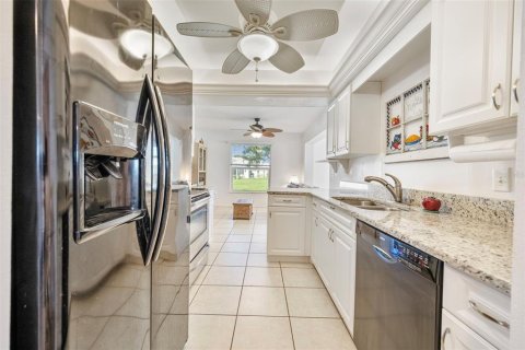 Купить виллу или дом в Брейдентон, Флорида 10 комнат, 136.01м2, № 1846466 - фото 17