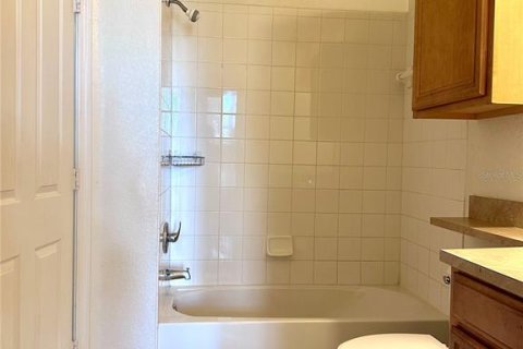 Copropriété à louer à Orlando, Floride: 2 chambres, 105.72 m2 № 2405136 - photo 17