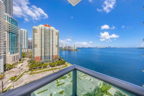 Condo in Miami, Florida, 2 bedrooms  № 2023970 - photo 9