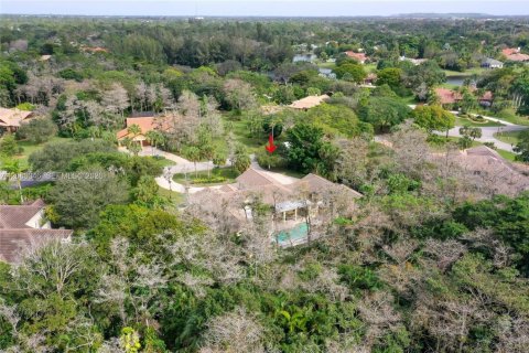 Casa en venta en Coral Springs, Florida, 5 dormitorios, 433.85 m2 № 2363605 - foto 19