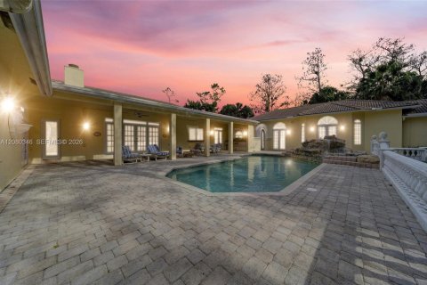 Casa en venta en Coral Springs, Florida, 5 dormitorios, 433.85 m2 № 2363605 - foto 14