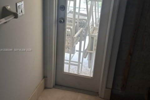 Casa en venta en Coral Springs, Florida, 5 dormitorios, 433.85 m2 № 2363605 - foto 30