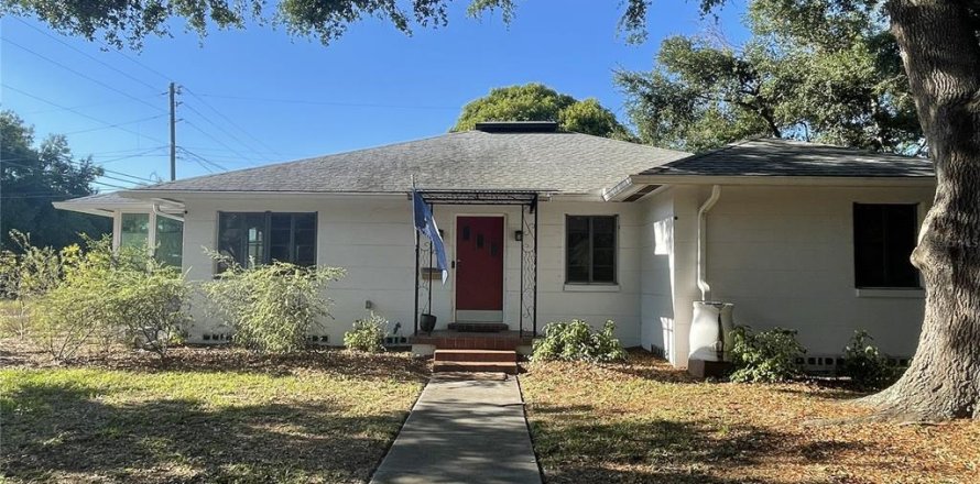 Casa en Saint Petersburg, Florida 3 dormitorios, 166.3 m2 № 2092348
