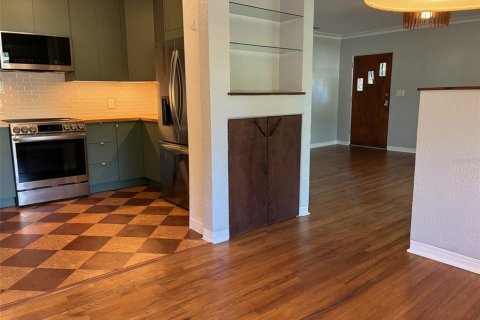 Casa en alquiler en Saint Petersburg, Florida, 3 dormitorios, 166.3 m2 № 2092348 - foto 7
