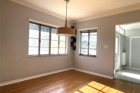 Casa en alquiler en Saint Petersburg, Florida, 3 dormitorios, 166.3 m2 № 2092348 - foto 3