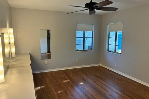 Casa en alquiler en Saint Petersburg, Florida, 3 dormitorios, 166.3 m2 № 2092348 - foto 17