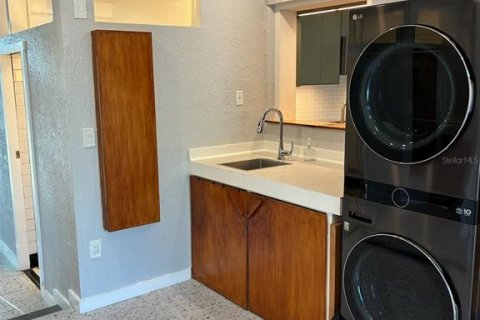 Casa en alquiler en Saint Petersburg, Florida, 3 dormitorios, 166.3 m2 № 2092348 - foto 20