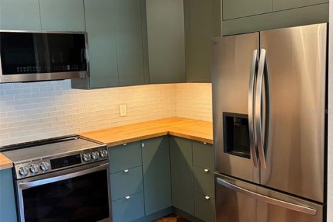 Casa en alquiler en Saint Petersburg, Florida, 3 dormitorios, 166.3 m2 № 2092348 - foto 6