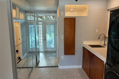 Casa en alquiler en Saint Petersburg, Florida, 3 dormitorios, 166.3 m2 № 2092348 - foto 26
