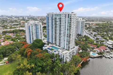 Купить кондоминиум в Майами, Флорида 2 спальни, 90.58м2, № 2086510 - фото 2
