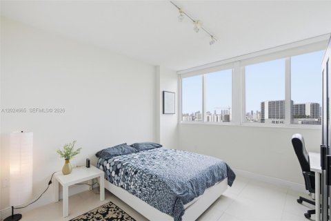 Купить кондоминиум в Майами, Флорида 2 спальни, 90.58м2, № 2086510 - фото 22