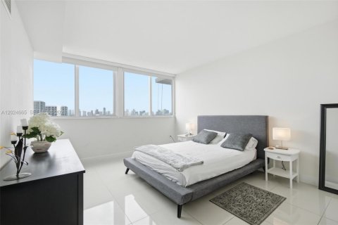 Купить кондоминиум в Майами, Флорида 2 спальни, 90.58м2, № 2086510 - фото 18