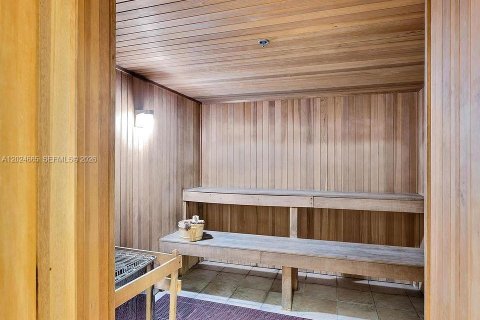 Купить кондоминиум в Майами, Флорида 2 спальни, 90.58м2, № 2086510 - фото 28