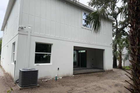 House in Tampa, Florida 5 bedrooms, 307.97 sq.m. № 1795261 - photo 27