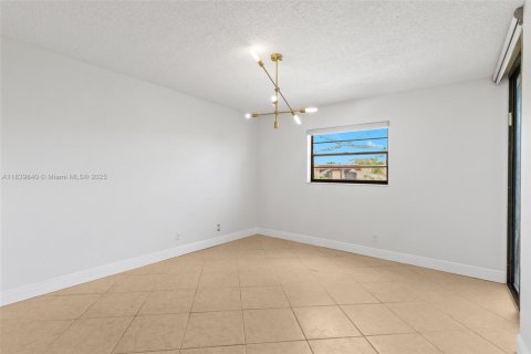 Copropriété à vendre à Plantation, Floride: 2 chambres, 87.33 m2 № 1830291 - photo 24