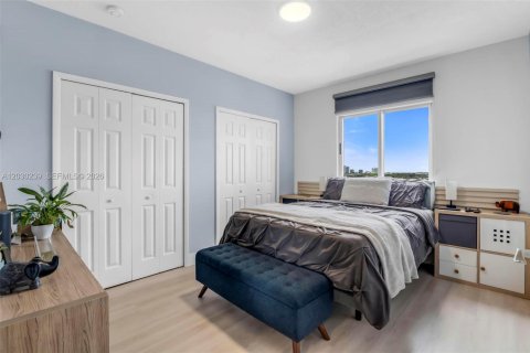 Condo in Miami, Florida, 1 bedroom  № 2088425 - photo 18