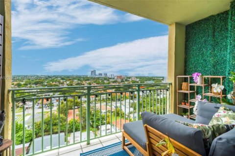 Condo in Miami, Florida, 1 bedroom  № 2088425 - photo 21