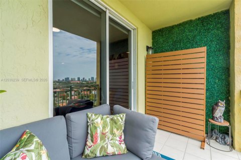 Condo in Miami, Florida, 1 bedroom  № 2088425 - photo 22