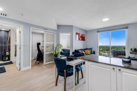 Condo in Miami, Florida, 1 bedroom  № 2088425 - photo 14