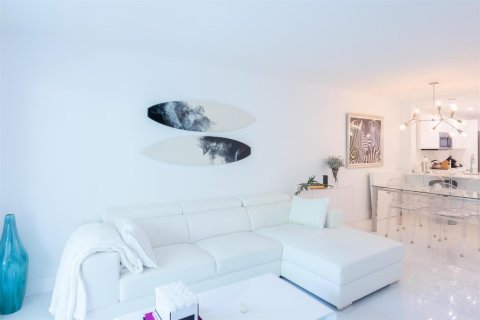 Copropriété à louer à Palm Beach, Floride: 1 chambre, 87.33 m2 № 2145780 - photo 9