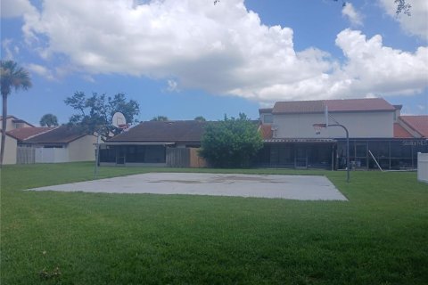 House in Largo, Florida 2 bedrooms, 100.8 sq.m. № 1856398 - photo 10