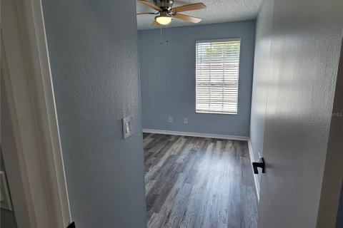Adosado en venta en Tampa, Florida, 3 dormitorios, 126.16 m2 № 2238579 - foto 13