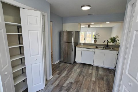Adosado en venta en Tampa, Florida, 3 dormitorios, 126.16 m2 № 2238579 - foto 6