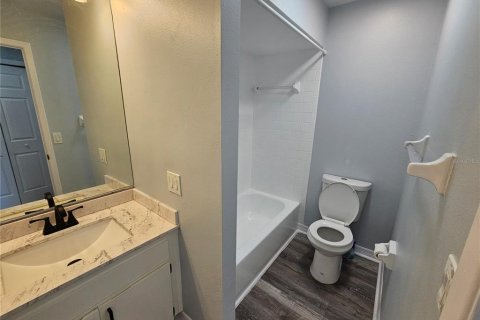 Adosado en venta en Tampa, Florida, 3 dormitorios, 126.16 m2 № 2238579 - foto 17