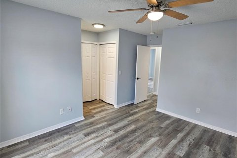 Adosado en venta en Tampa, Florida, 3 dormitorios, 126.16 m2 № 2238579 - foto 16