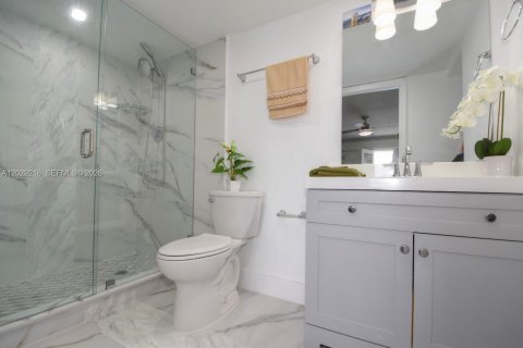 Copropriété à vendre à Pembroke Pines, Floride: 2 chambres, 86.68 m2 № 2077411 - photo 8